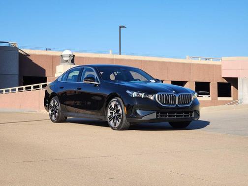 2025 BMW 530 i