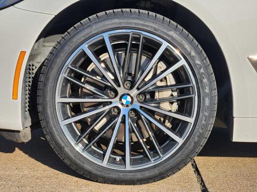2023 BMW 540 i