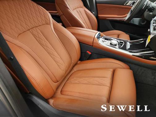 2026 BMW X7 M60i
