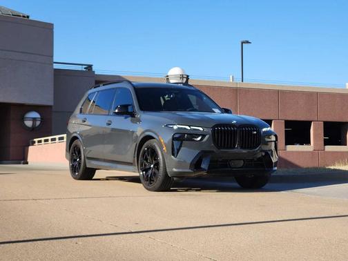 2026 BMW X7 M60i