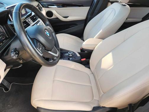 2022 BMW X1 xDrive28i