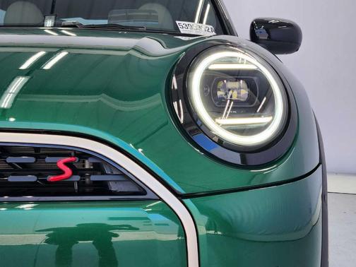 British Racing Green IV Metallic 2025 MINI Hardtop S