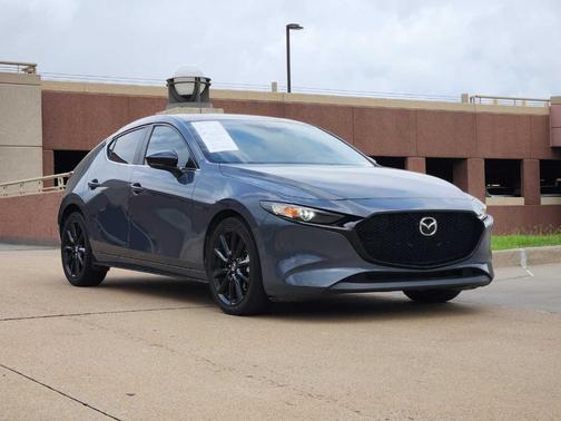 2022 Mazda Mazda3 Carbon Edition