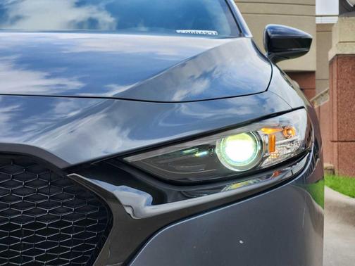 2022 Mazda Mazda3 Carbon Edition