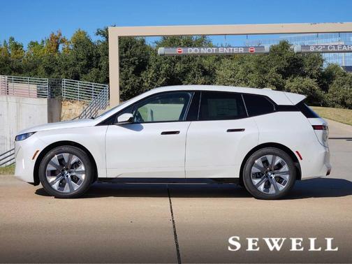 2026 BMW iX xDrive45