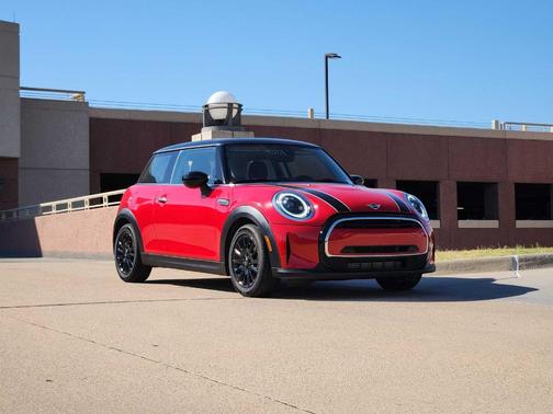 2022 MINI Hardtop Cooper
