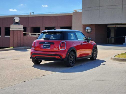 2022 MINI Hardtop Cooper
