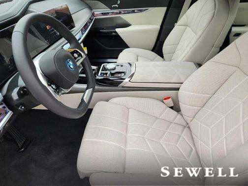 2025 BMW i7 eDrive50