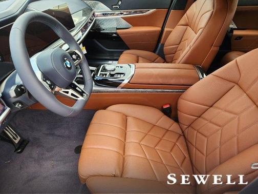2025 BMW 760 760i xDrive