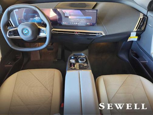 2025 BMW iX xDrive50