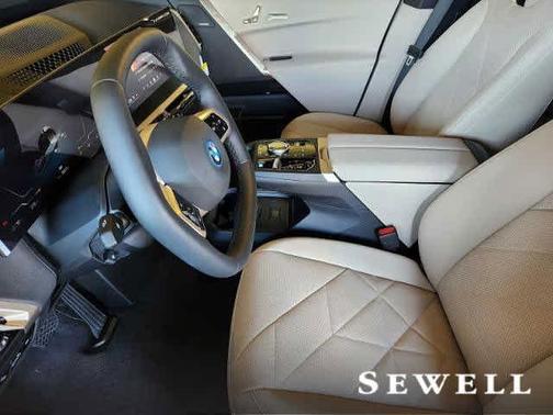 2025 BMW iX xDrive50