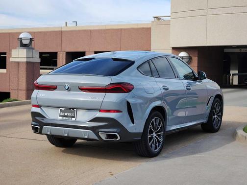 2025 BMW X6 xDrive40i