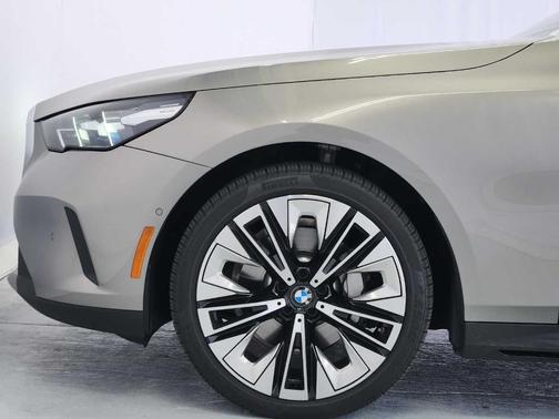 Gray Metallic 2026 BMW 530 i