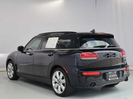 MINI Yours Enigmatic Black Metallic 2024 MINI Clubman Cooper S ALL4