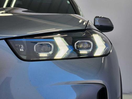 Gray Metallic 2024 BMW X5 xDrive40i