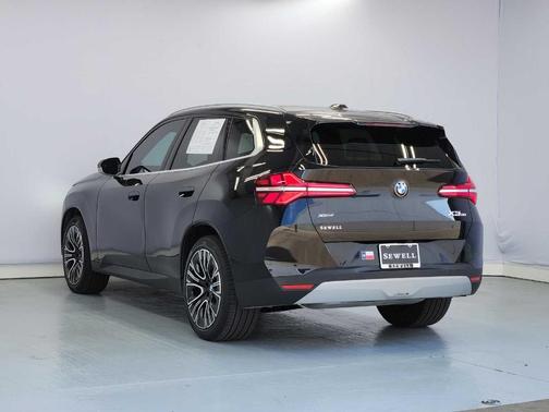 Black Sapphire Metallic 2025 BMW X3 30 xDrive