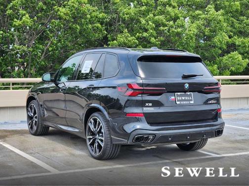 2025 BMW X5 M60i