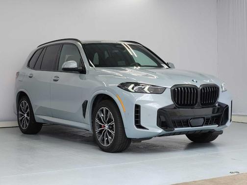 Gray Metallic 2026 BMW X5 xDrive40i