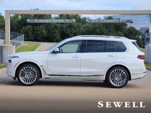 2026 BMW X7 xDrive40i