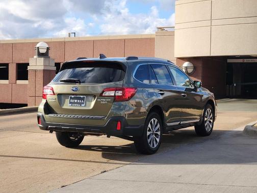 2019 Subaru Outback 3.6R Touring