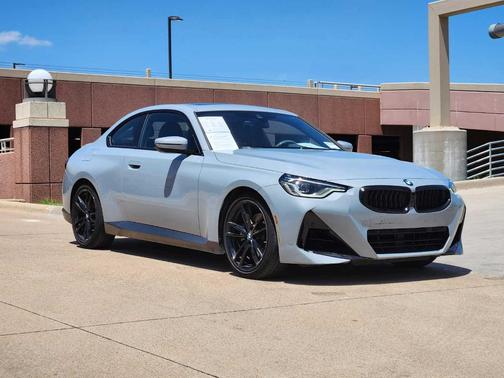 2022 BMW 230 i