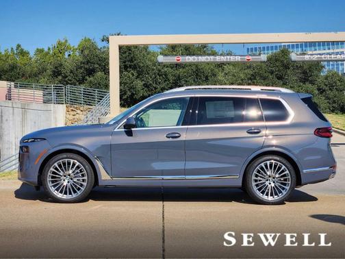 2026 BMW X7 xDrive40i