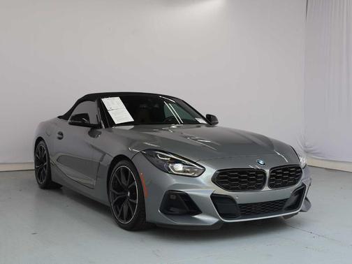 Gray Metallic 2023 BMW Z4 sDrive30i