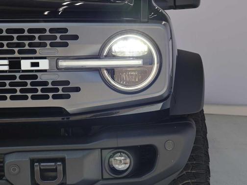 Shadow Black 2023 Ford Bronco Badlands