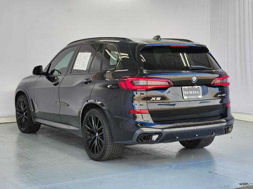 Black Sapphire Metallic 2023 BMW X5 xDrive40i