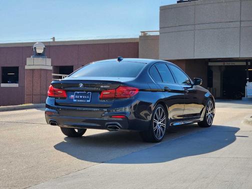 2020 BMW 540 i