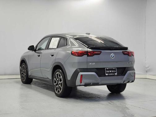 Gray 2025 BMW X2 xDrive28i