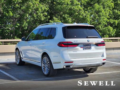 2026 BMW X7 xDrive40i