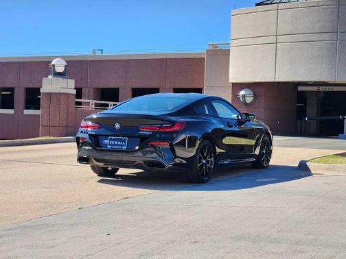 2025 BMW M850 i xDrive