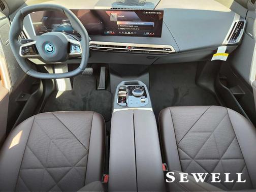 2025 BMW iX xDrive50