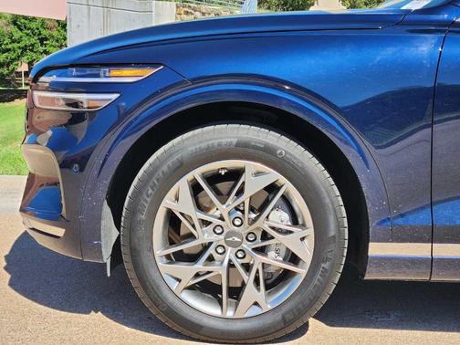 Adriatic Blue 2023 Genesis GV70 2.5T