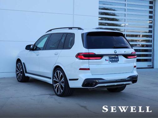 2026 BMW X7 M60i