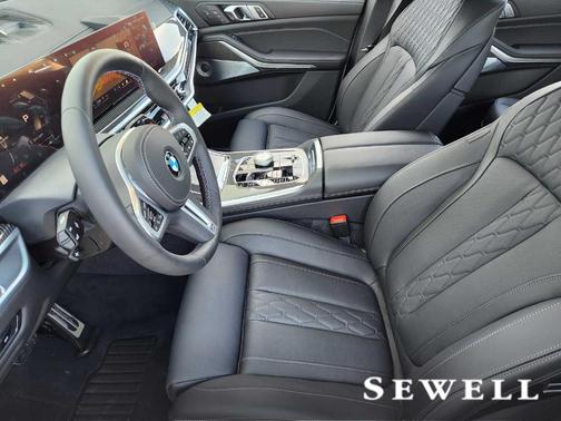 2026 BMW X7 M60i