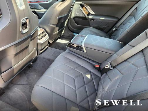 2025 BMW i7 eDrive50