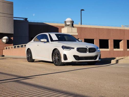 2022 BMW 230 i