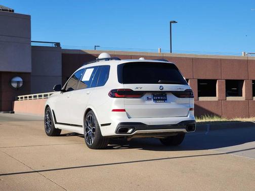 2024 BMW X7 xDrive40i