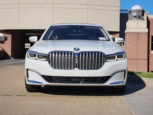 2022 BMW 750 i xDrive