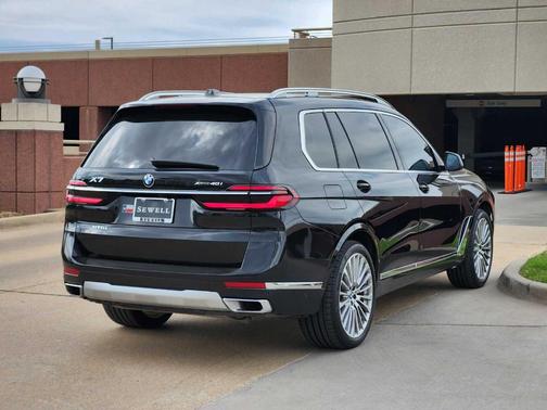 2024 BMW X7 xDrive40i