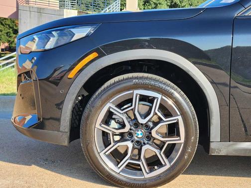 2025 BMW X2 xDrive28i