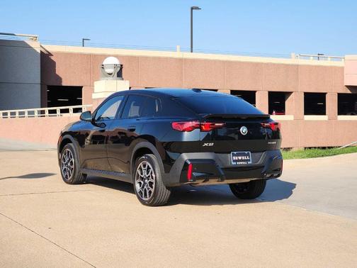 2025 BMW X2 xDrive28i