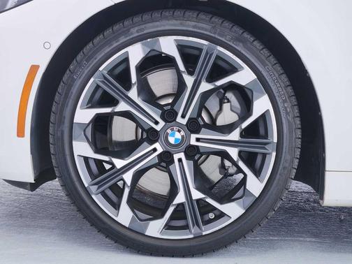 Alpine White 2025 BMW 430 i