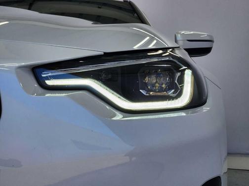 Mineral White Metallic 2025 BMW 230 i xDrive