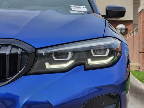 2022 BMW 330 i
