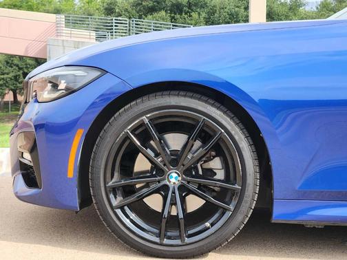 2022 BMW 330 i