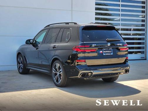 2026 BMW X7 M60i