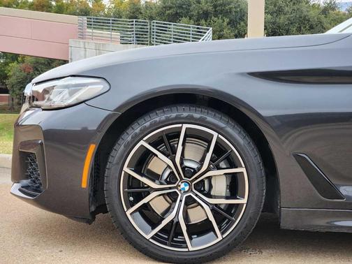 2023 BMW 530 i xDrive